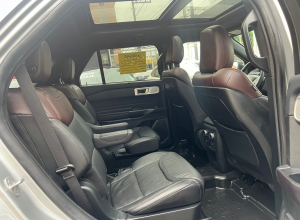 Ford Explorer Platinum