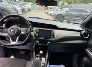 Nissan Kicks SV