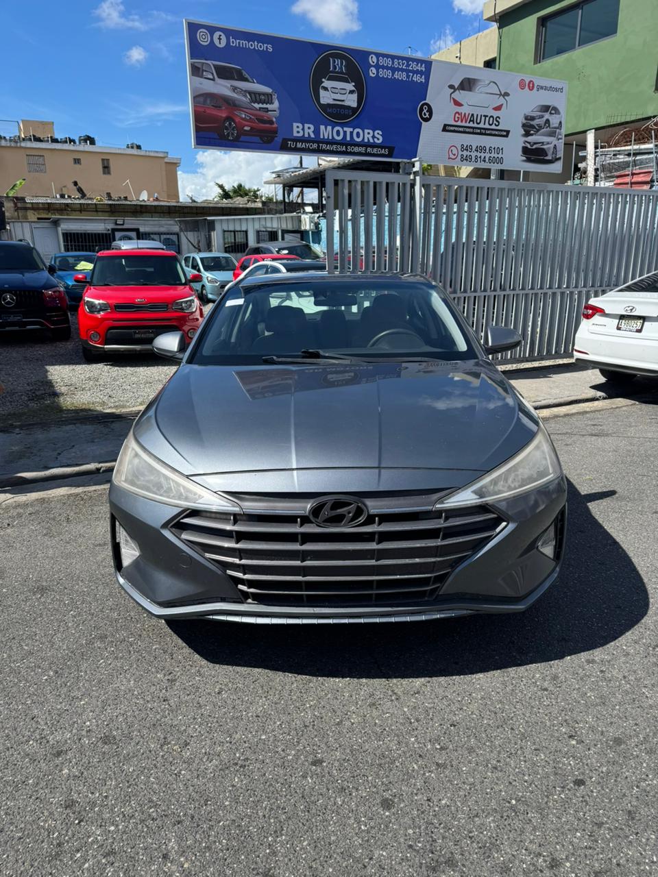 Hyundai Elantra Basico