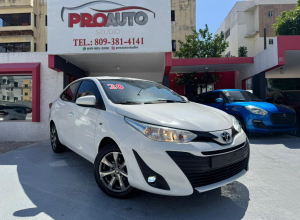 Toyota Yaris Básico