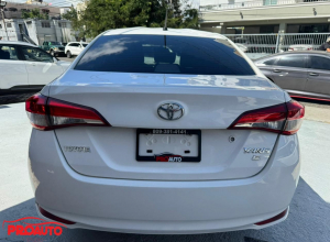 Toyota Yaris Básico