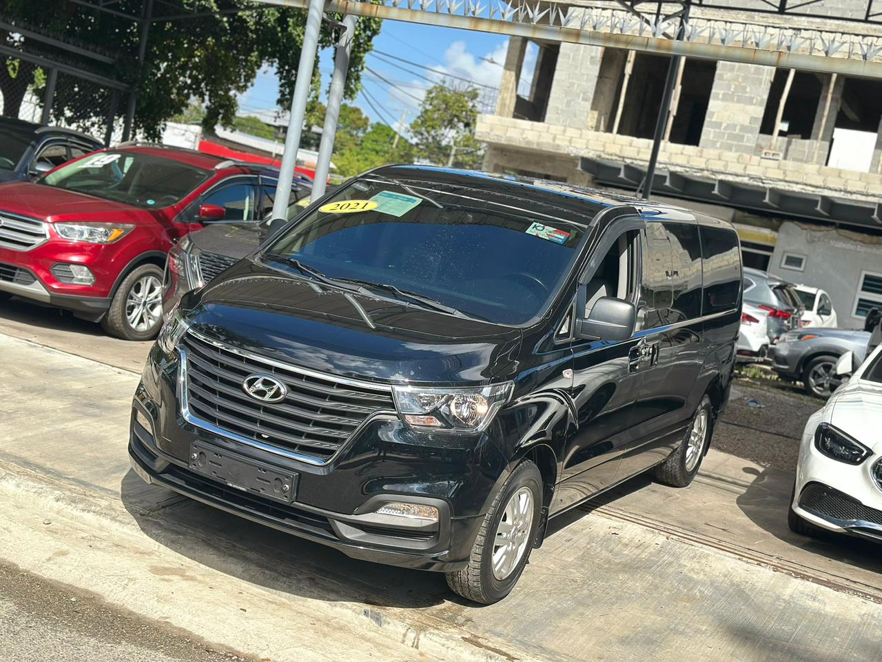 Hyundai Grand Starex Básico