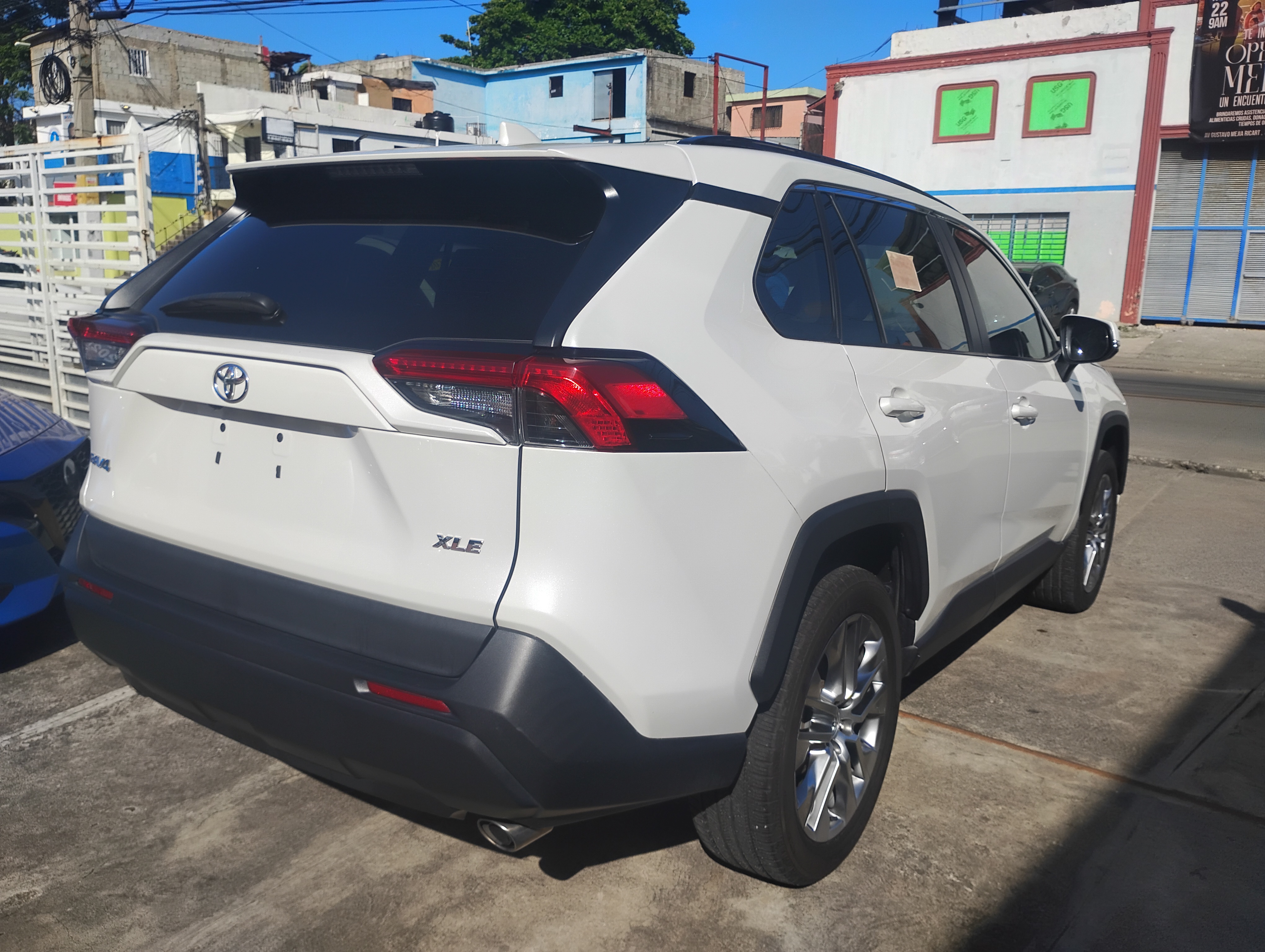 Toyota RAV4 XLE Premium