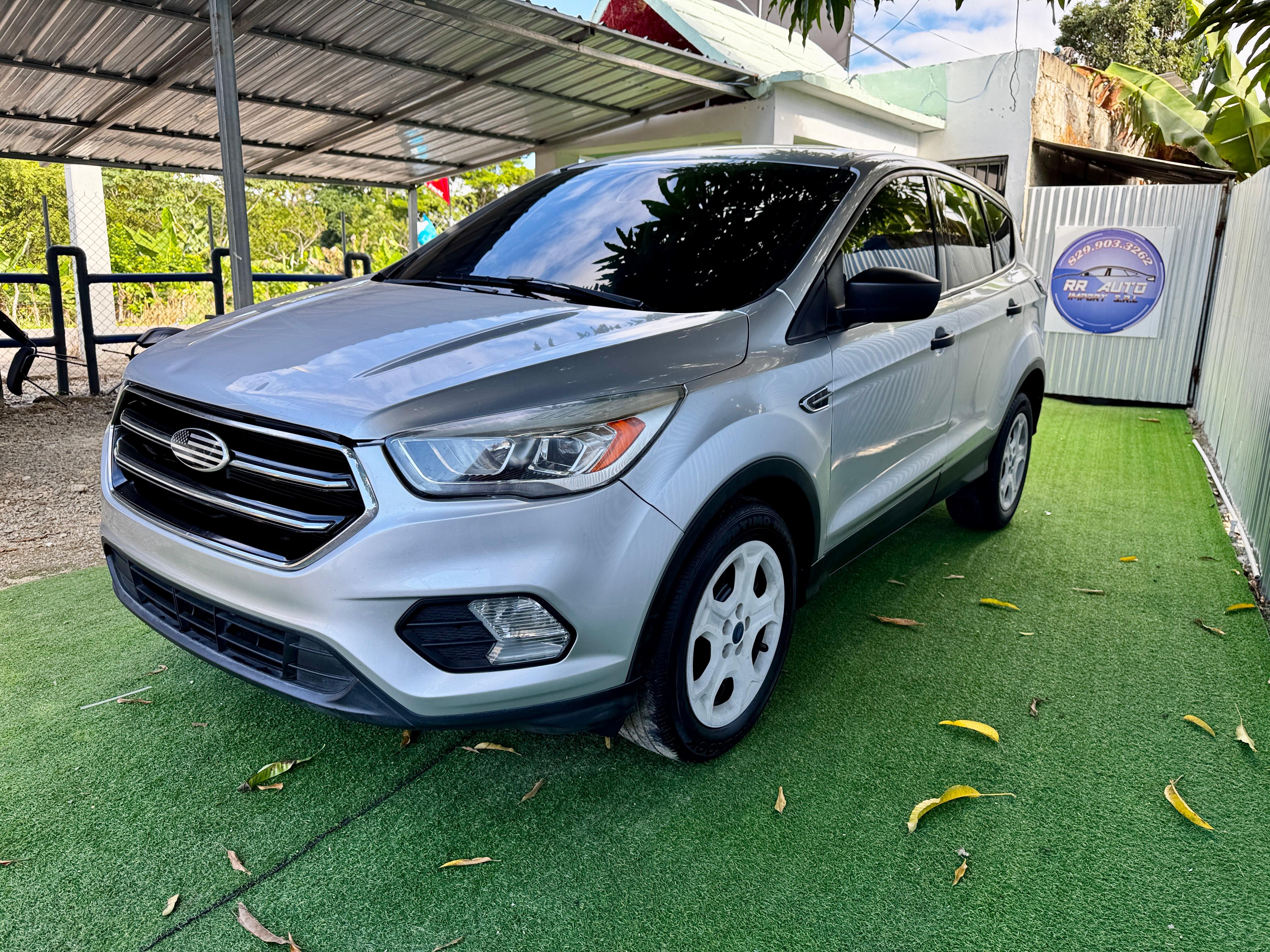 Ford Escape S
