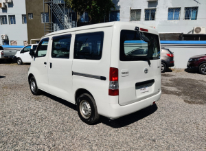 Toyota Town Ace Basico