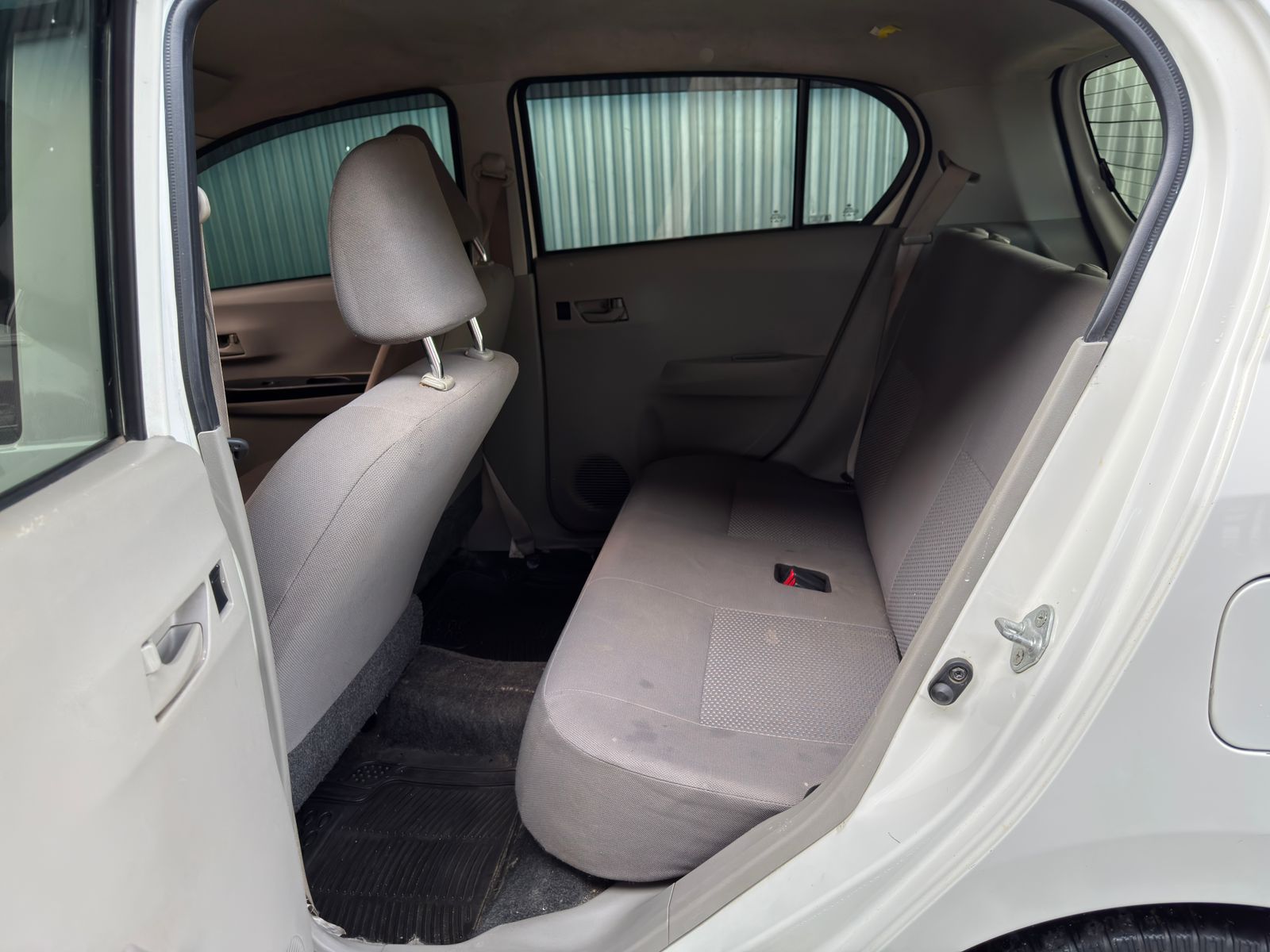 Daihatsu Mira Básico