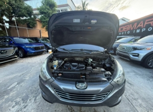 Hyundai Tucson SE