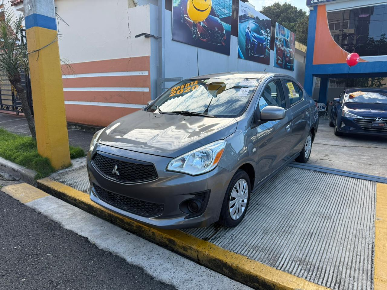 Mitsubishi Mirage Básico