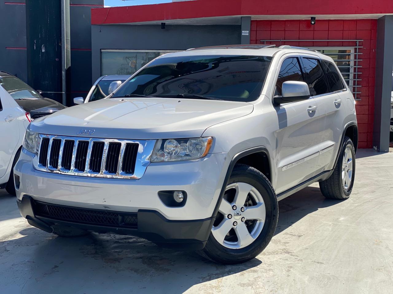 Jeep Grand Cherokee Laredo