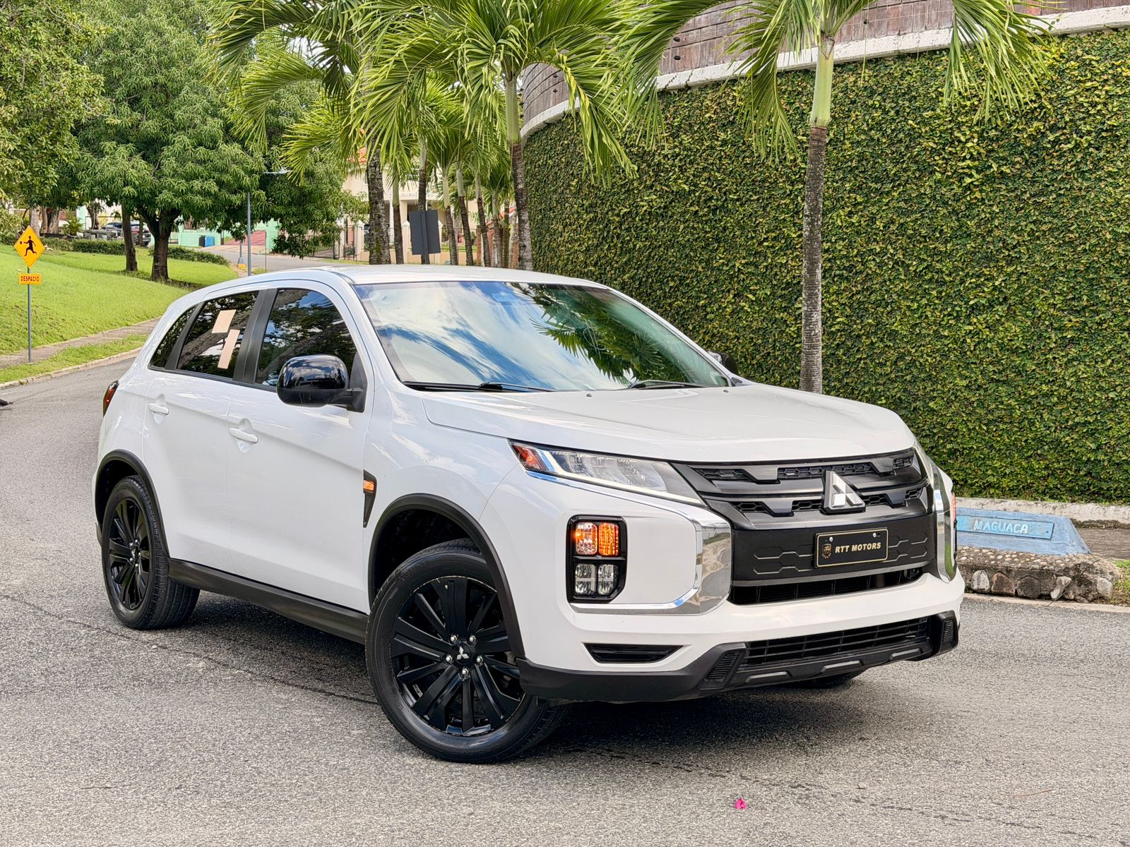 Mitsubishi Outlander Limited