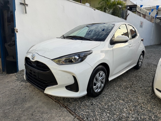 Toyota Vitz Básico