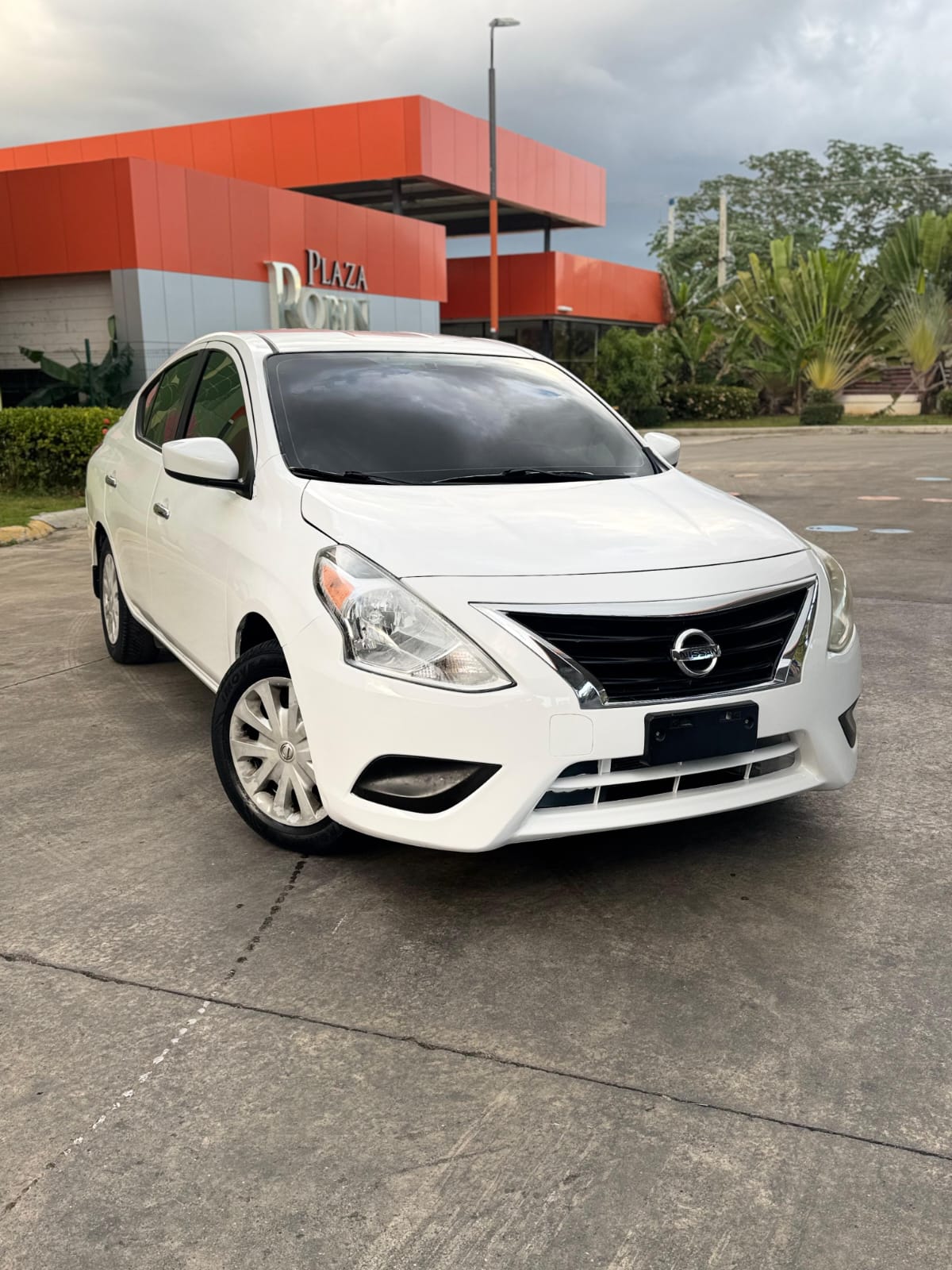 Nissan Versa SV