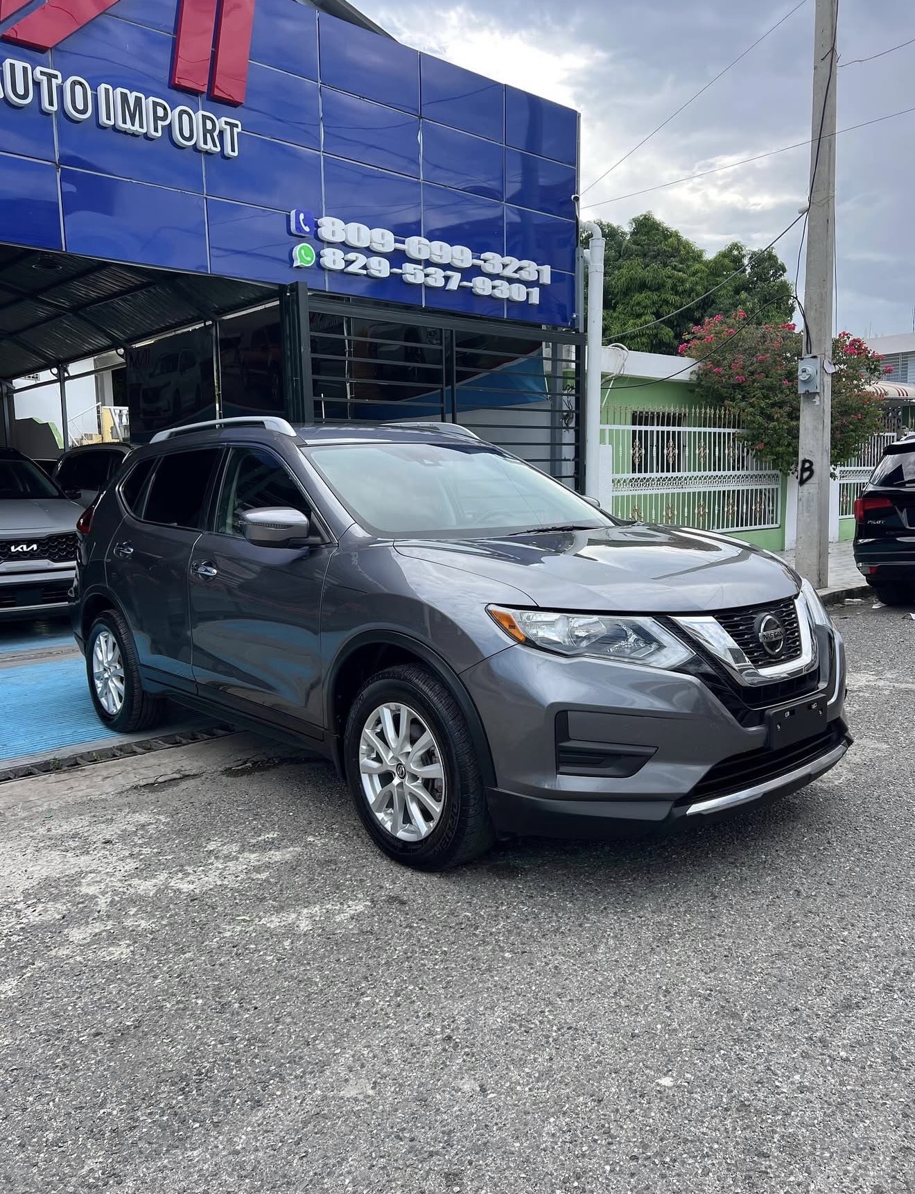 Nissan Rogue S