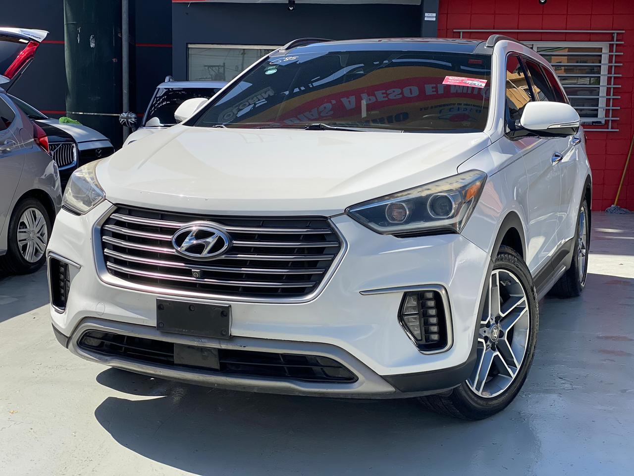 Hyundai Grand Santa Fe Limited