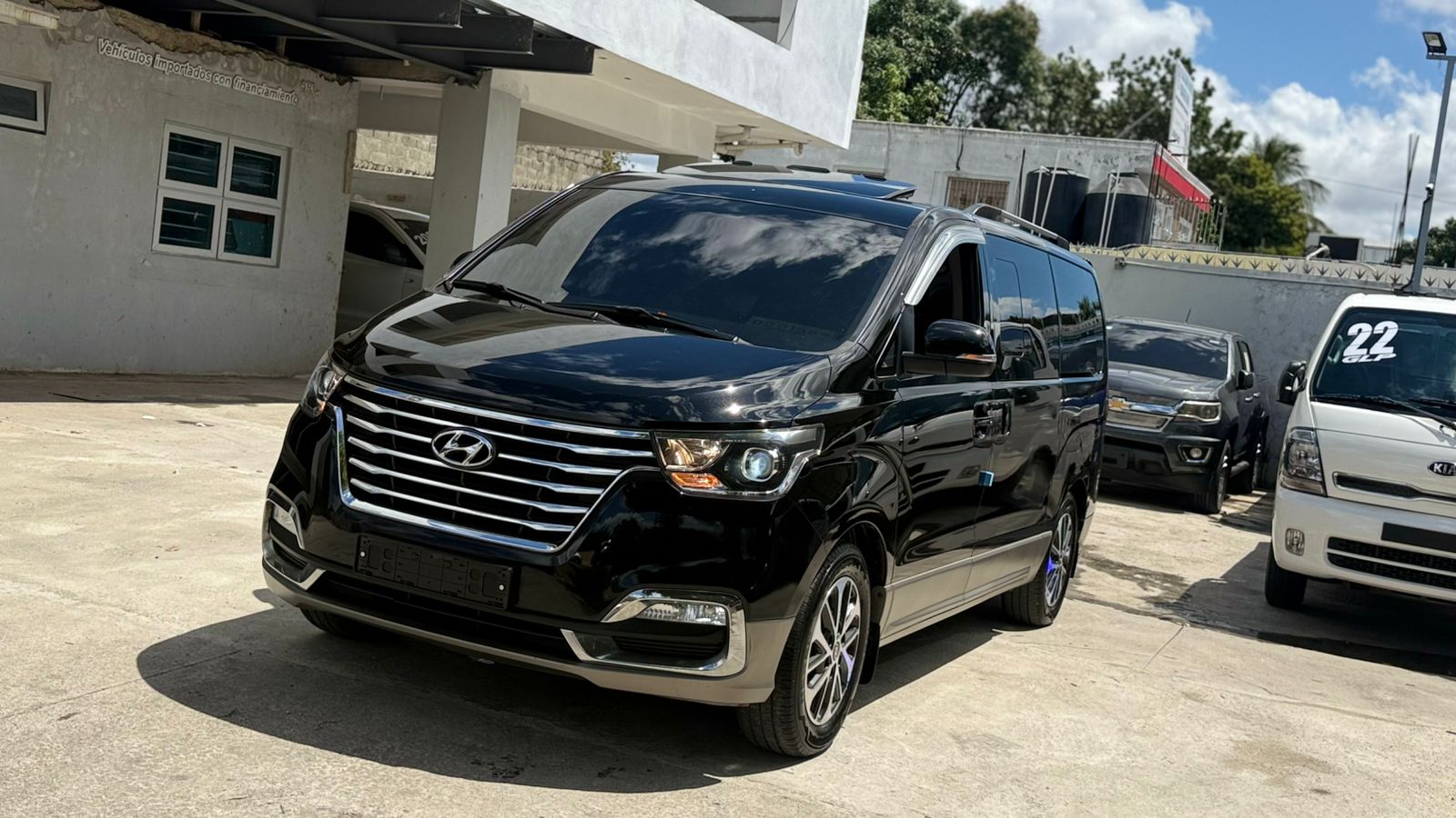 Hyundai Grand Starex Básico