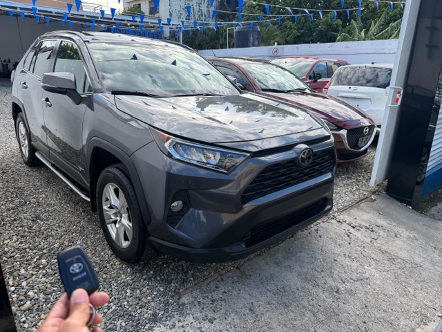 Toyota RAV4 Básico