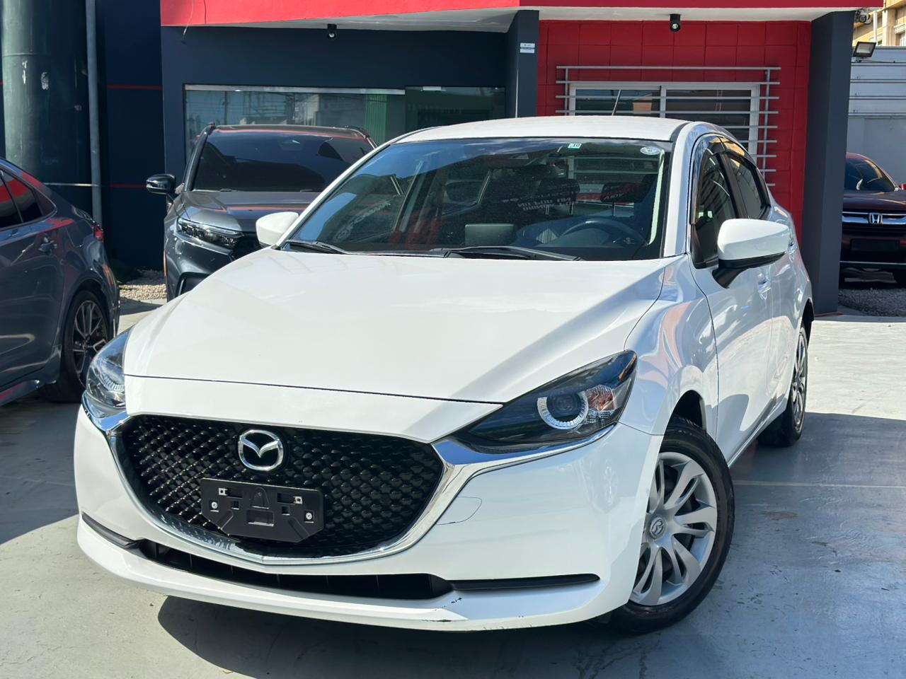 Mazda 2 Básico