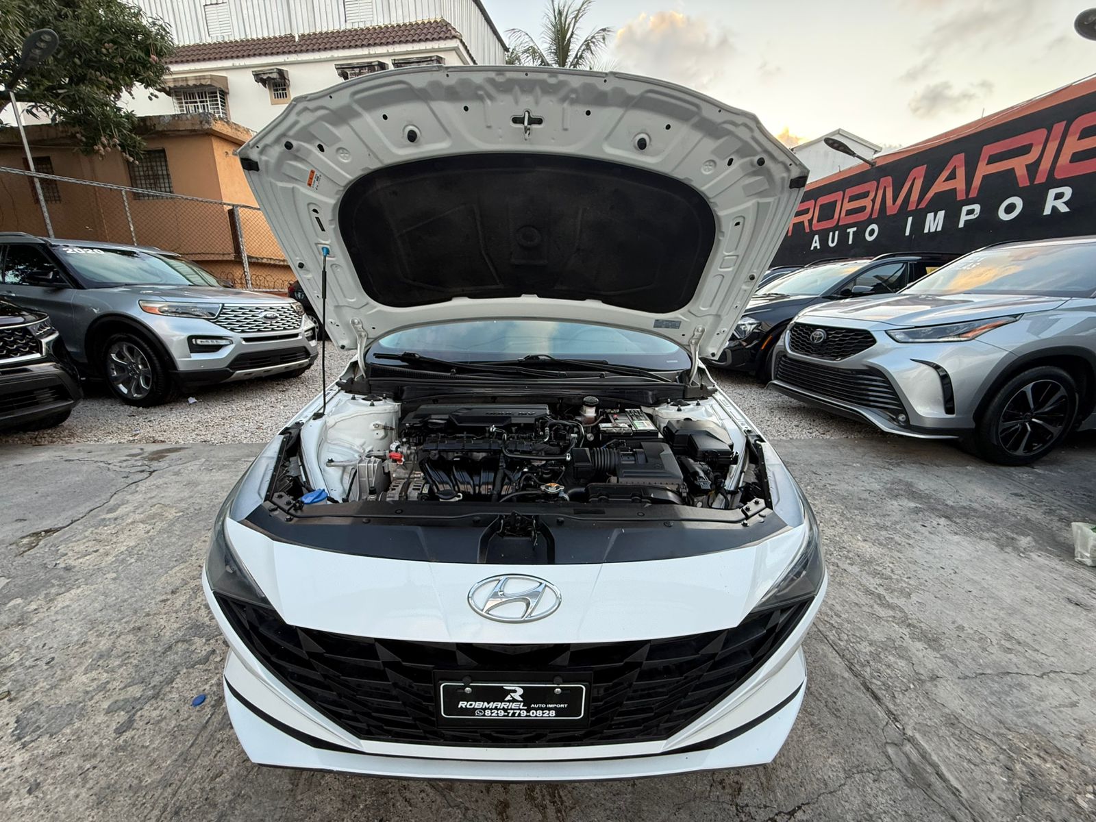 Hyundai Elantra Basico