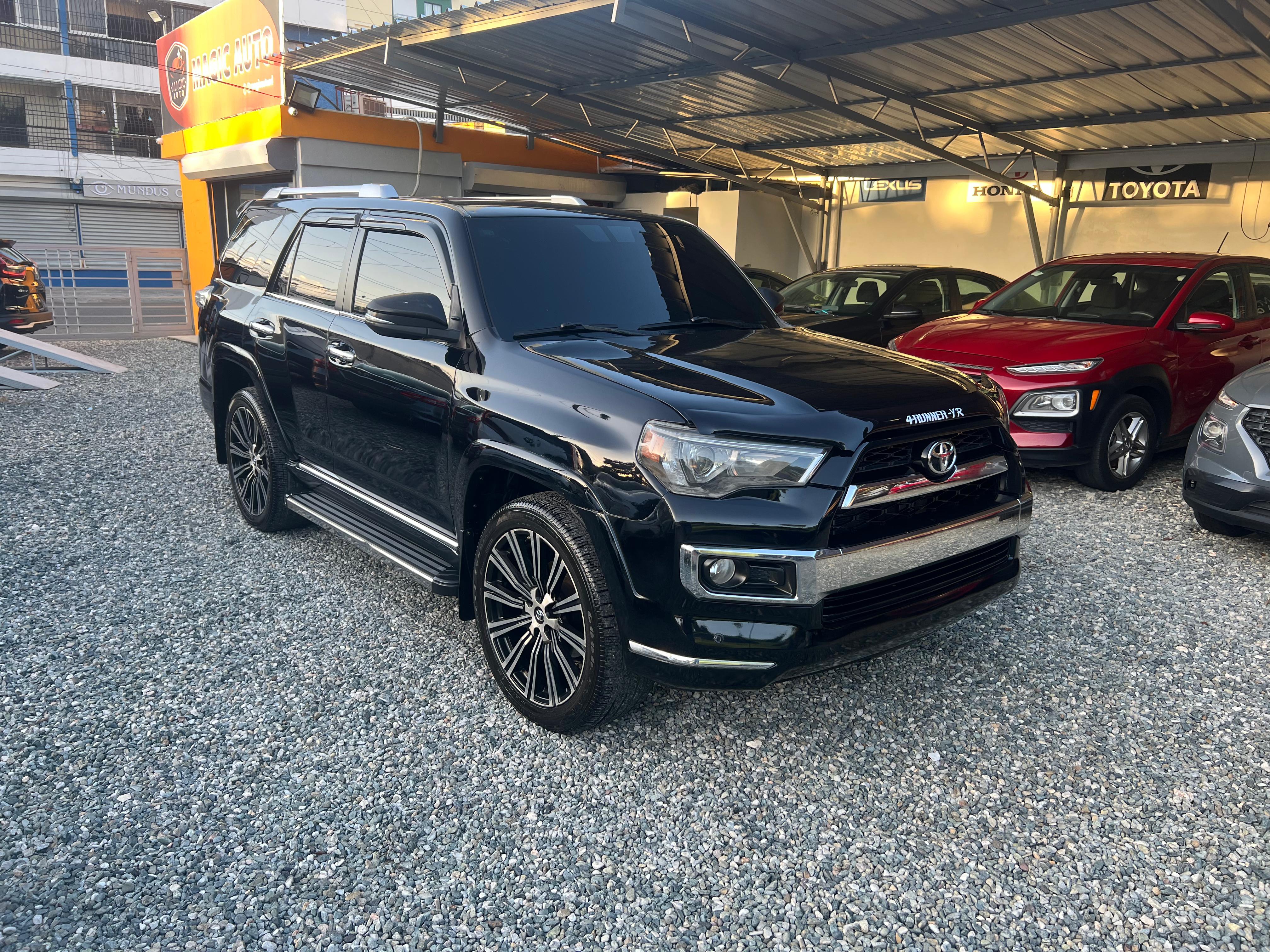 Toyota 4Runner SR5