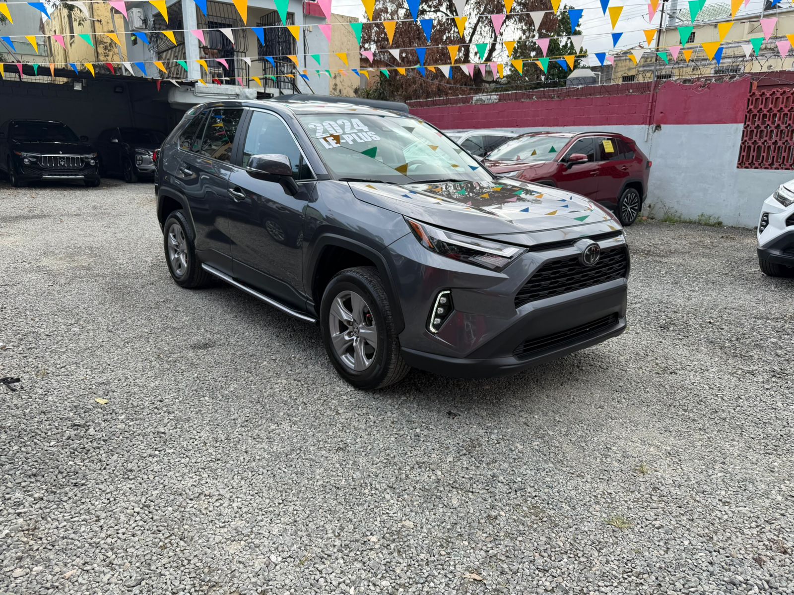 Toyota RAV4 LE