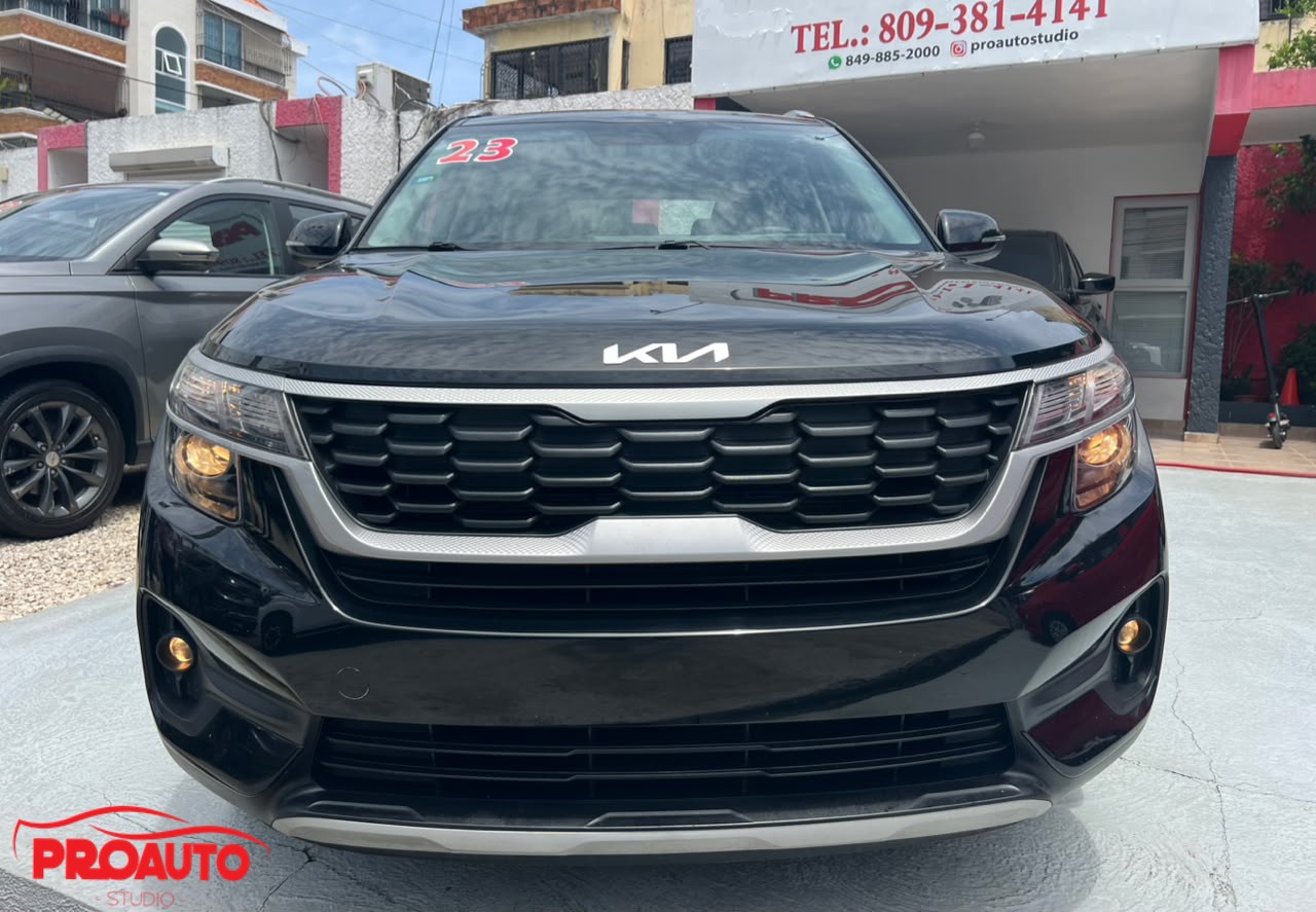 Kia Seltos EX