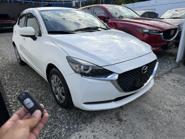 Mazda 2 Básico