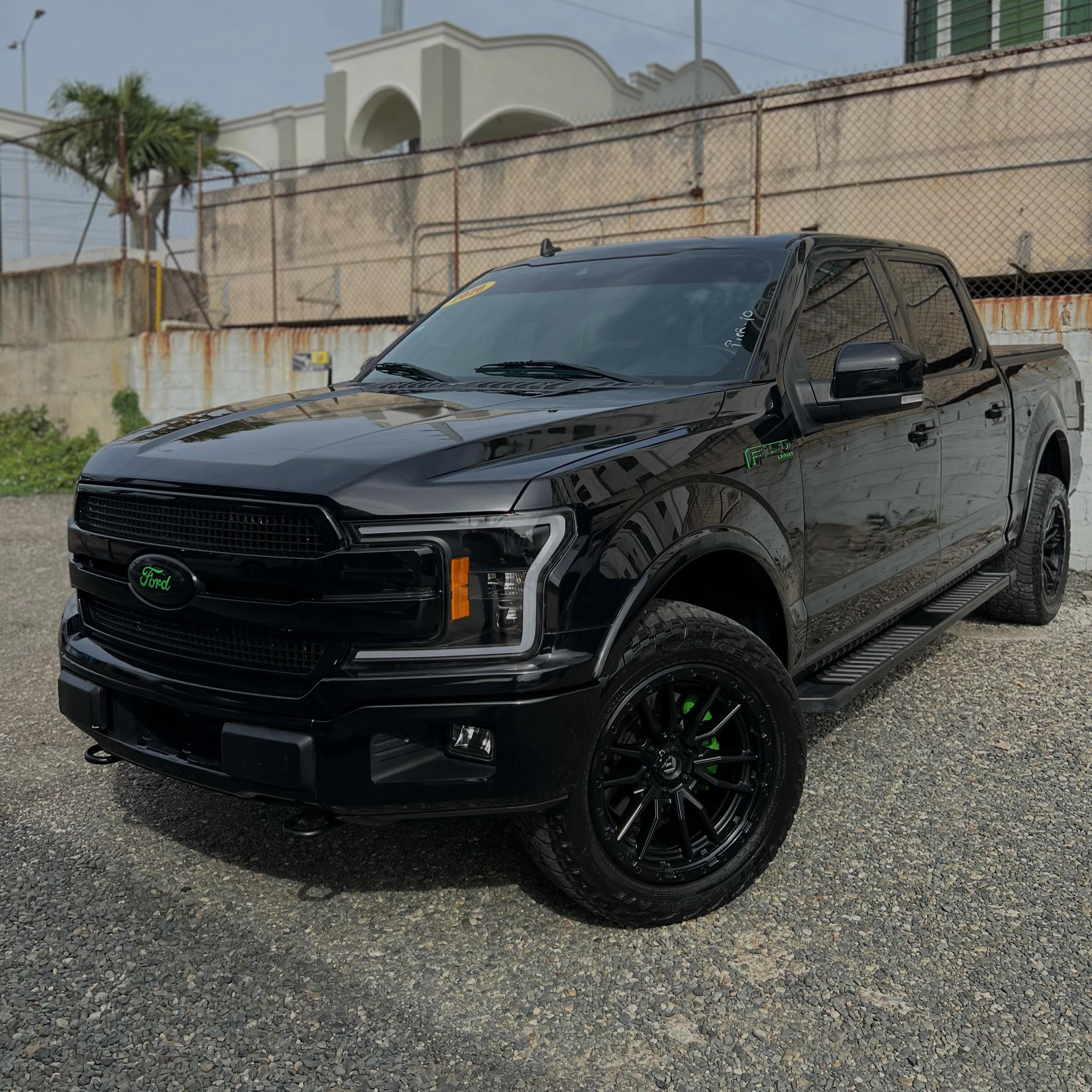 Ford F150 Lariat