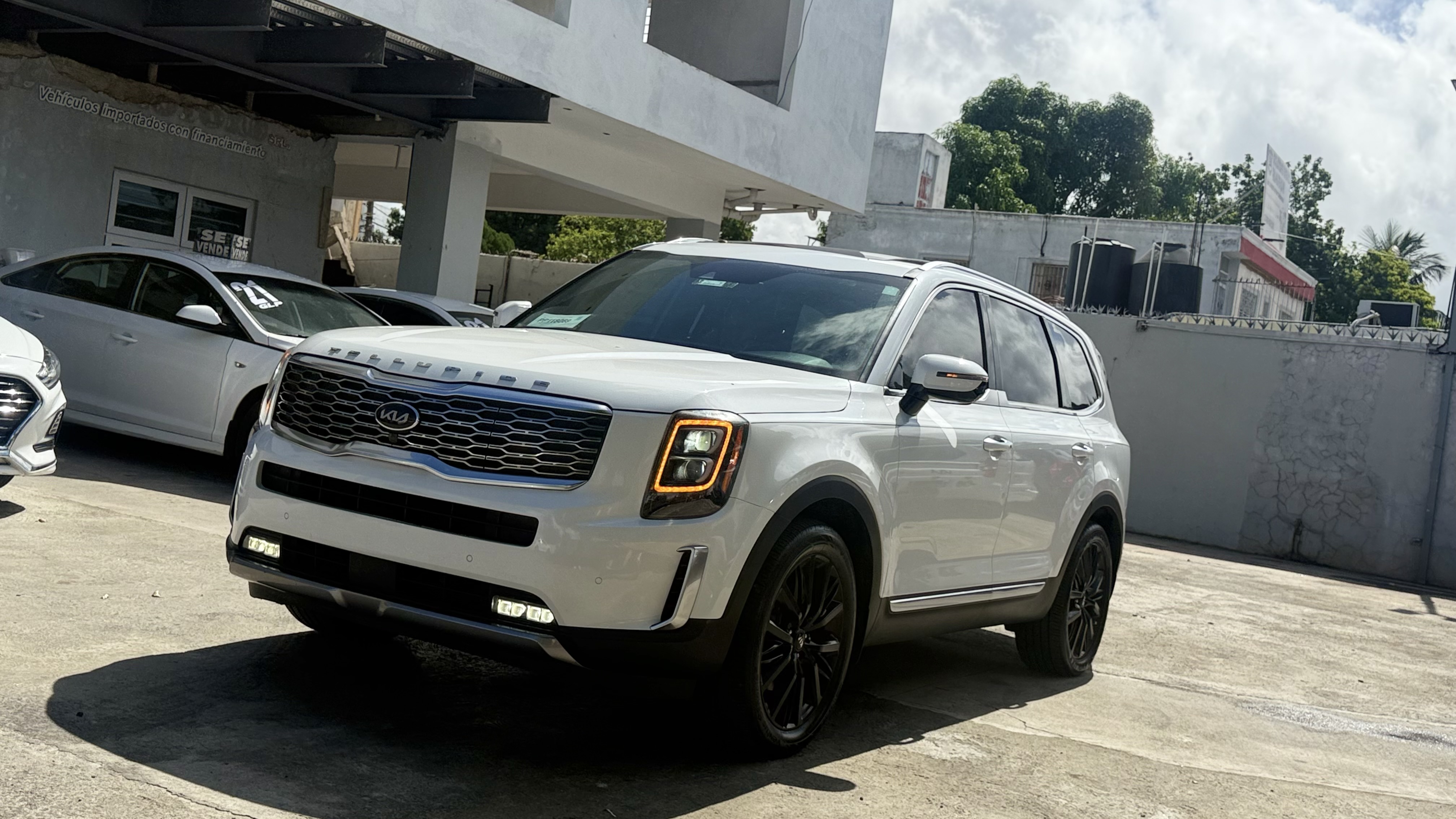 Kia Telluride LX