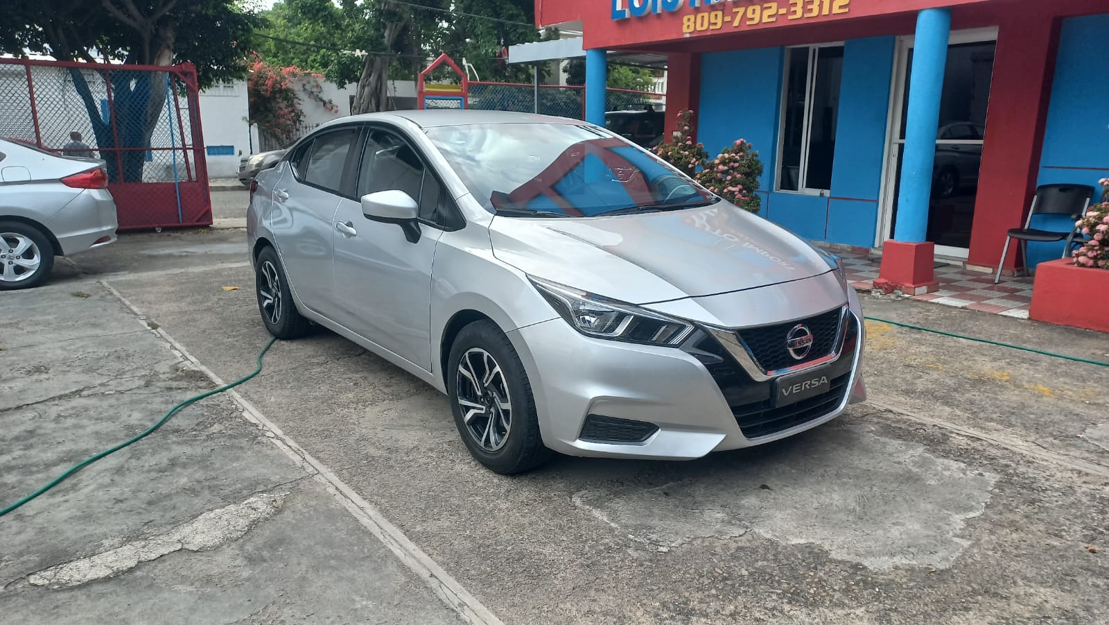 Nissan Versa Básico