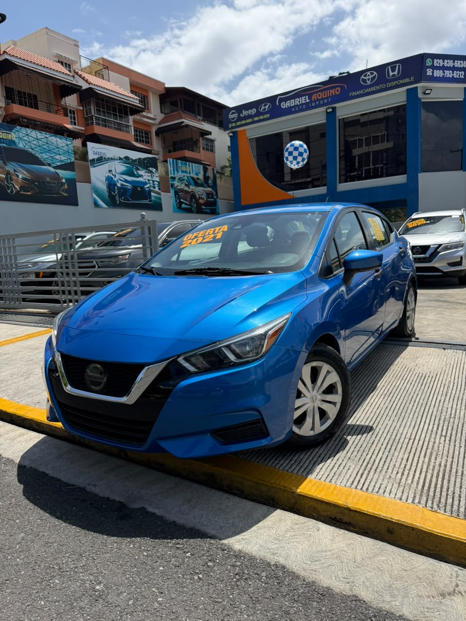Nissan Versa Básico