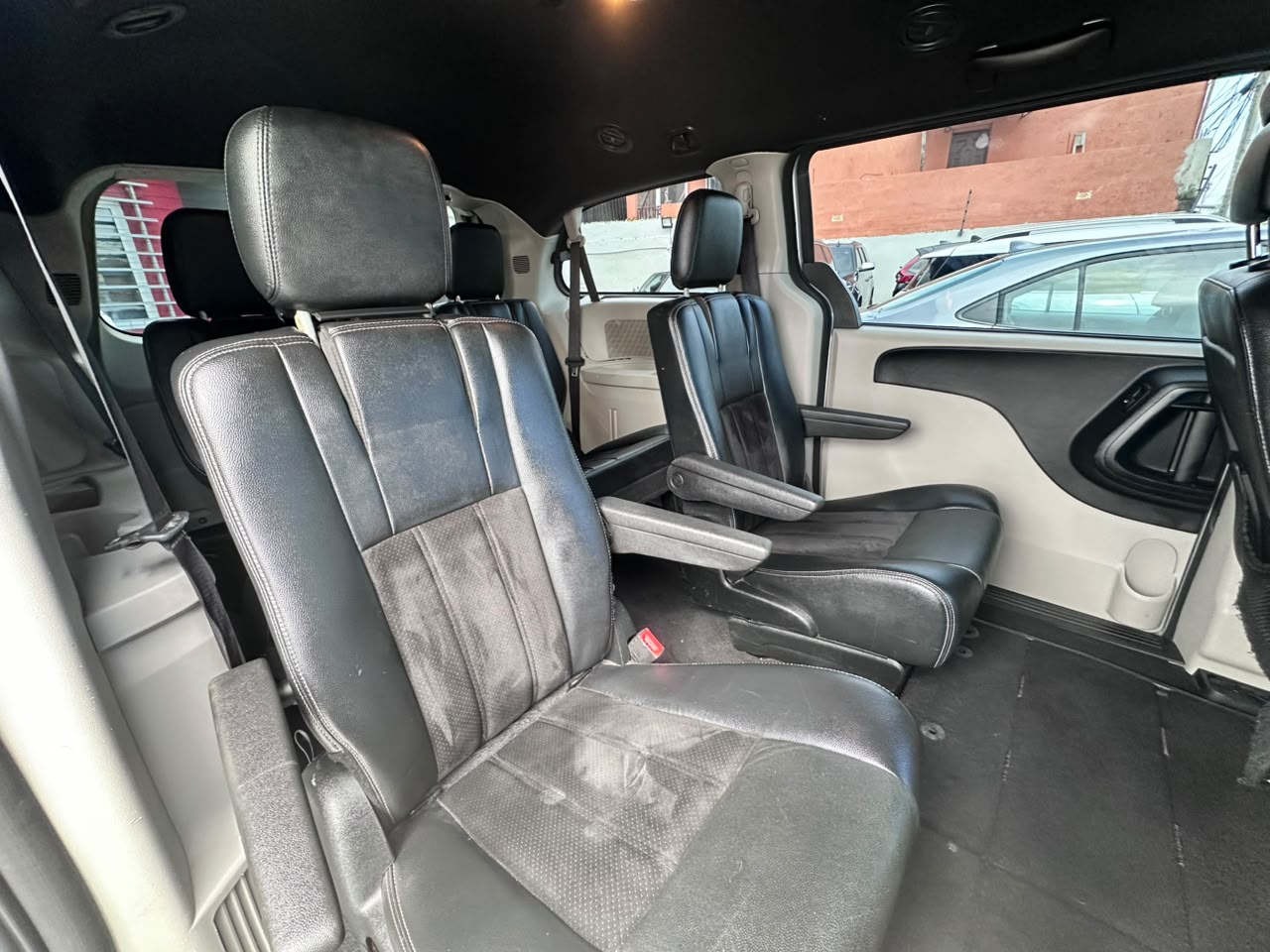 Dodge Caravan SE