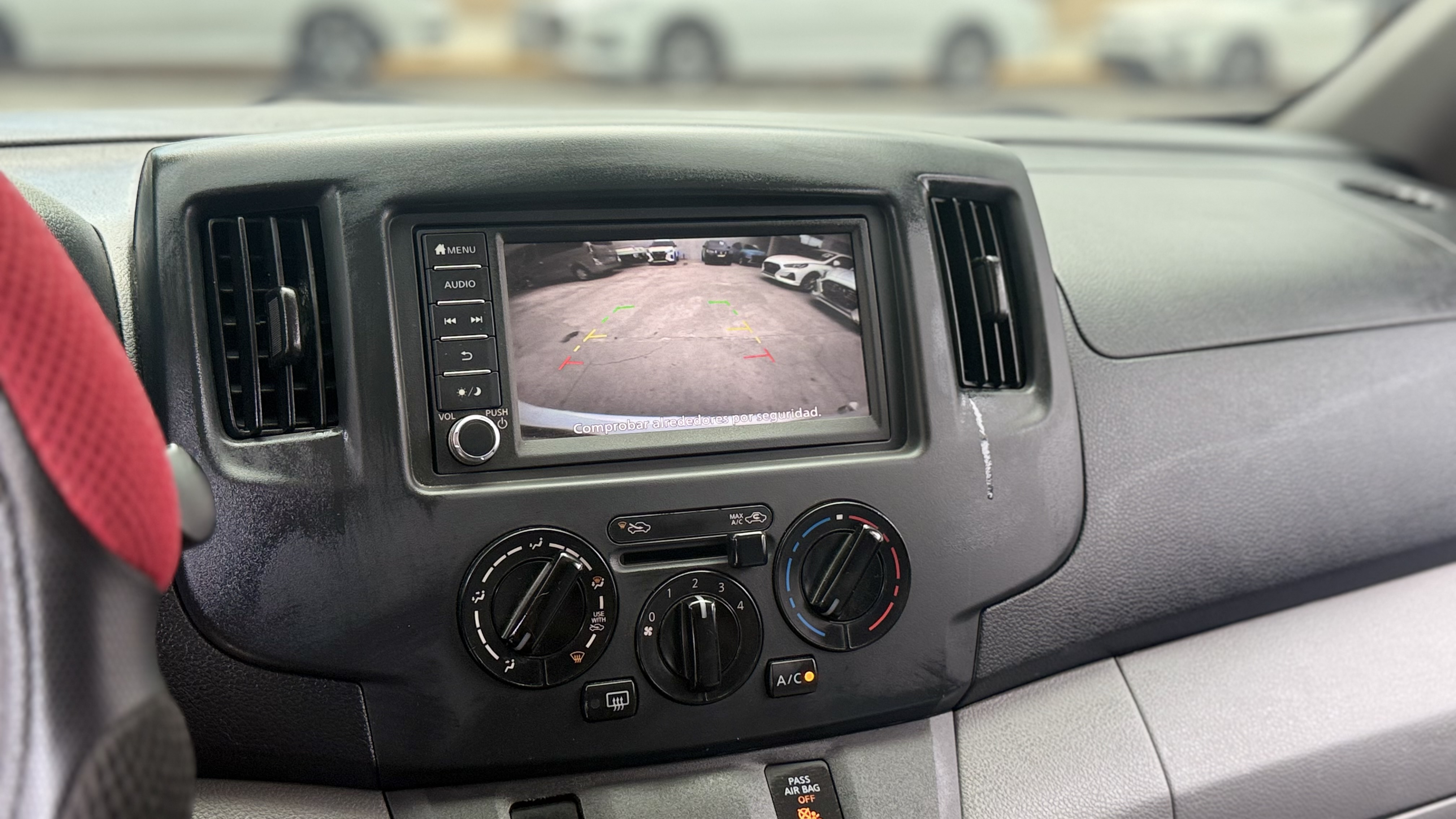 Nissan NV 200