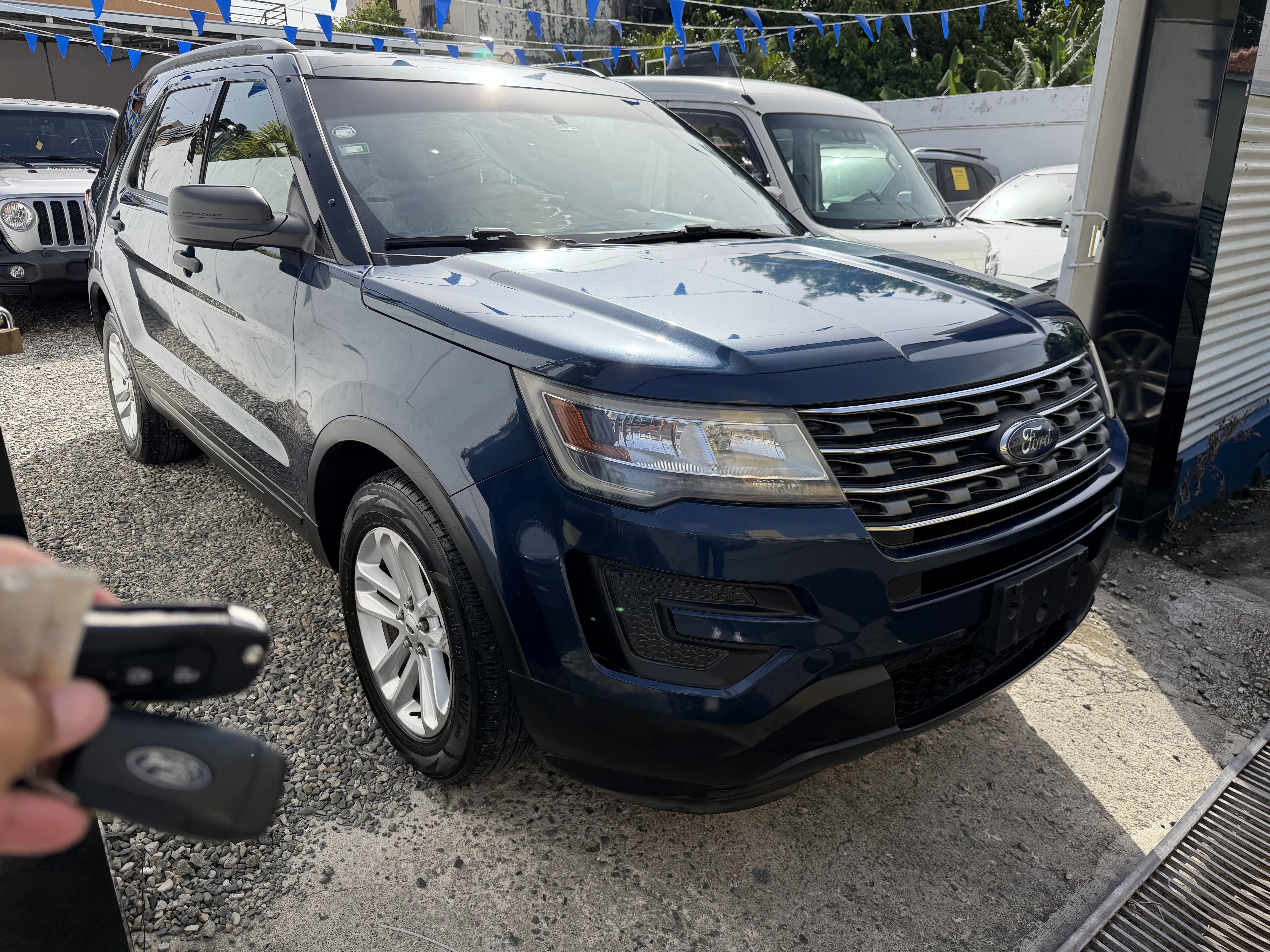 Ford Explorer XL