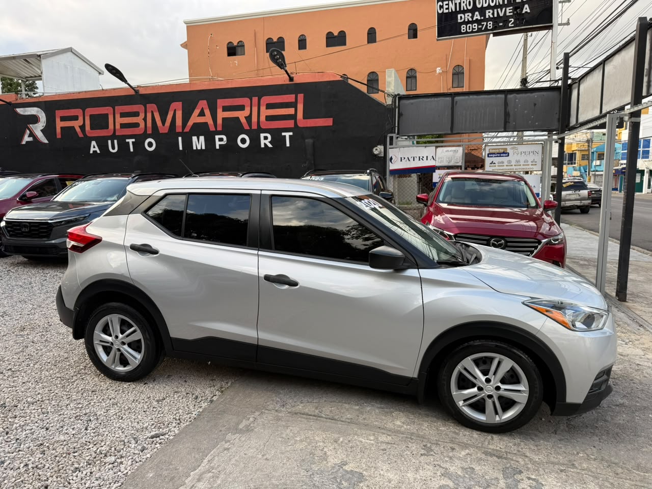 Nissan Kicks S