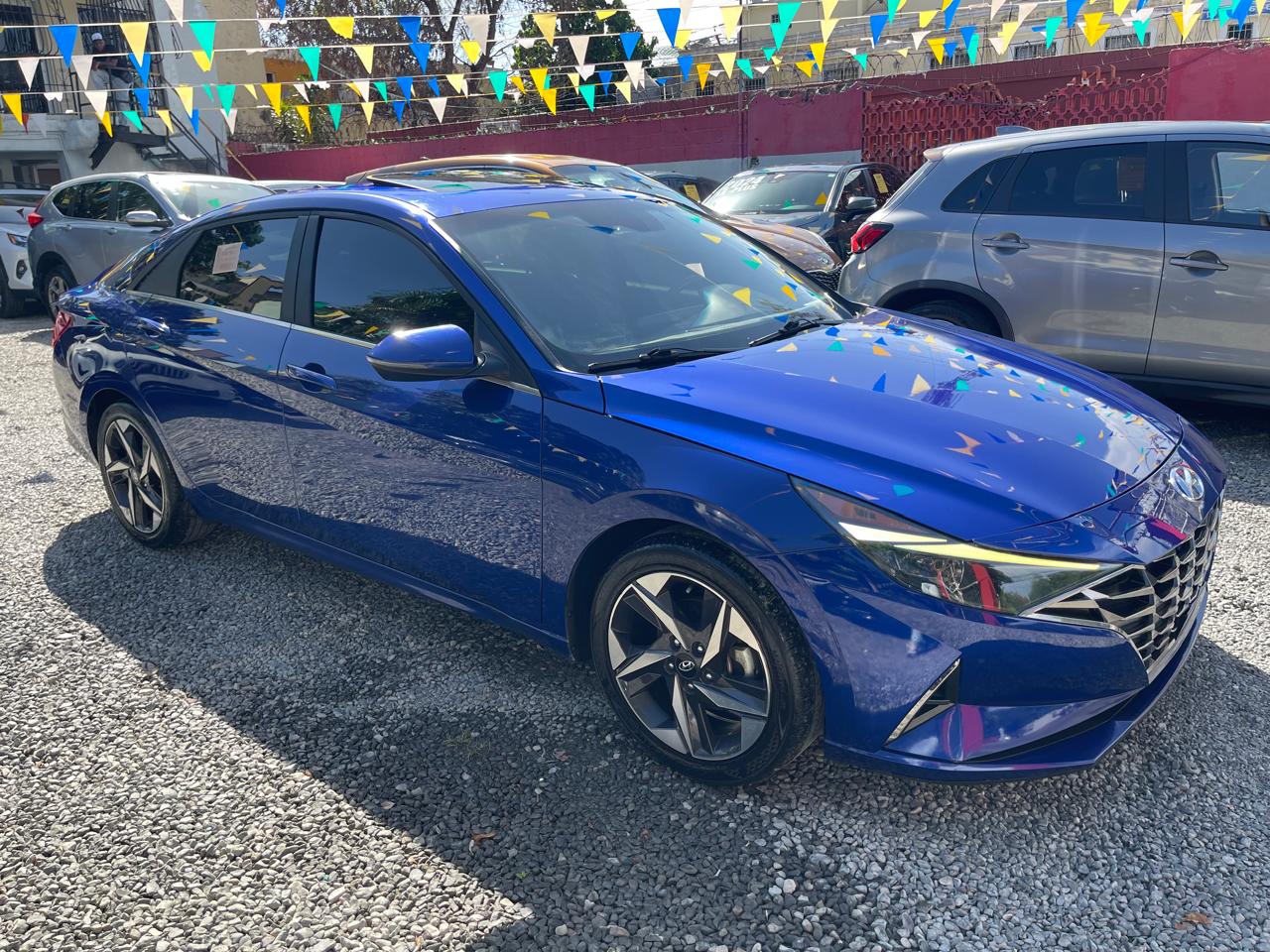 Hyundai Elantra Basico