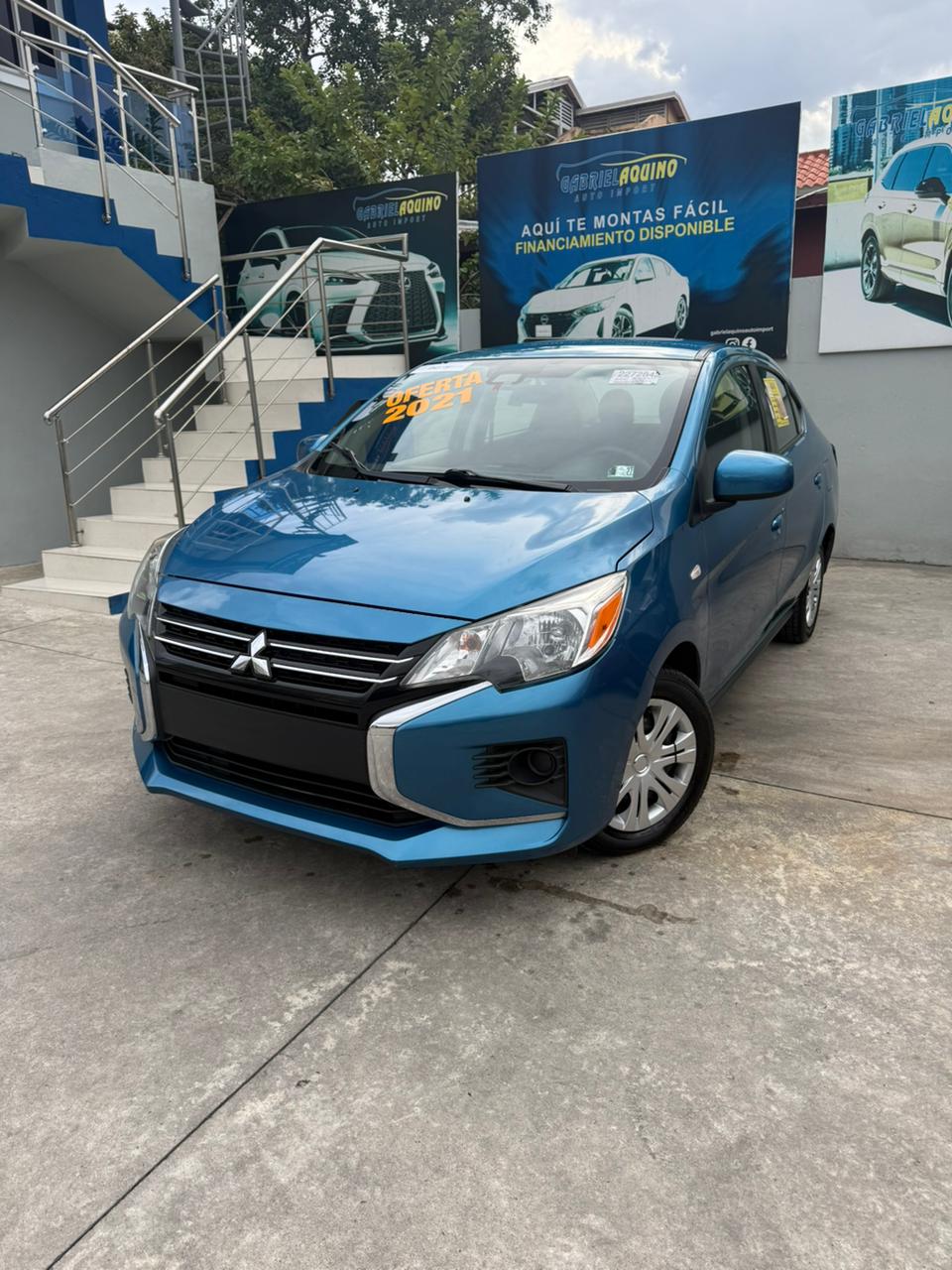 Mitsubishi Mirage Básico