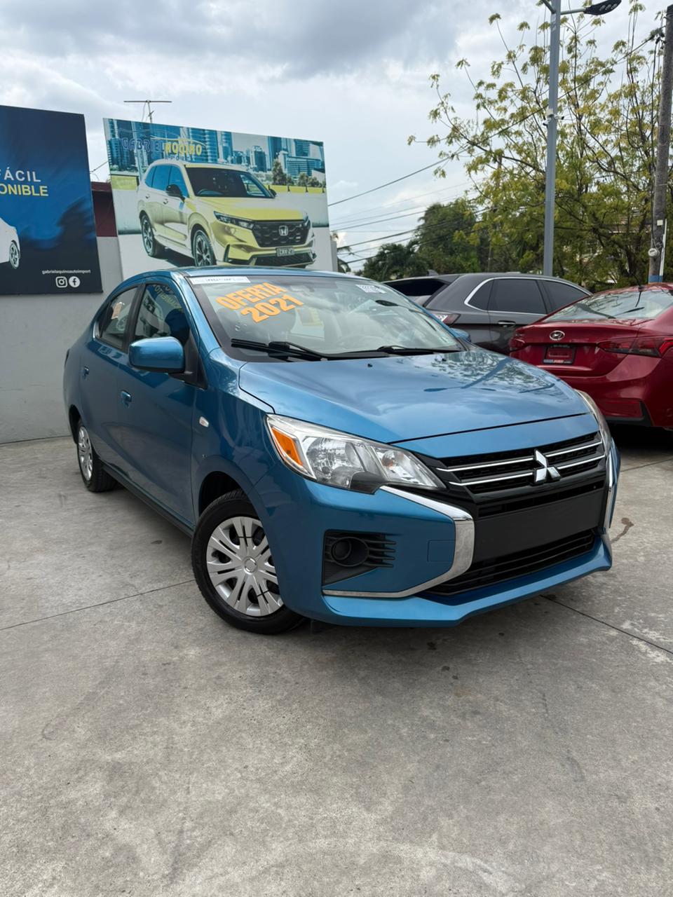 Mitsubishi Mirage Básico