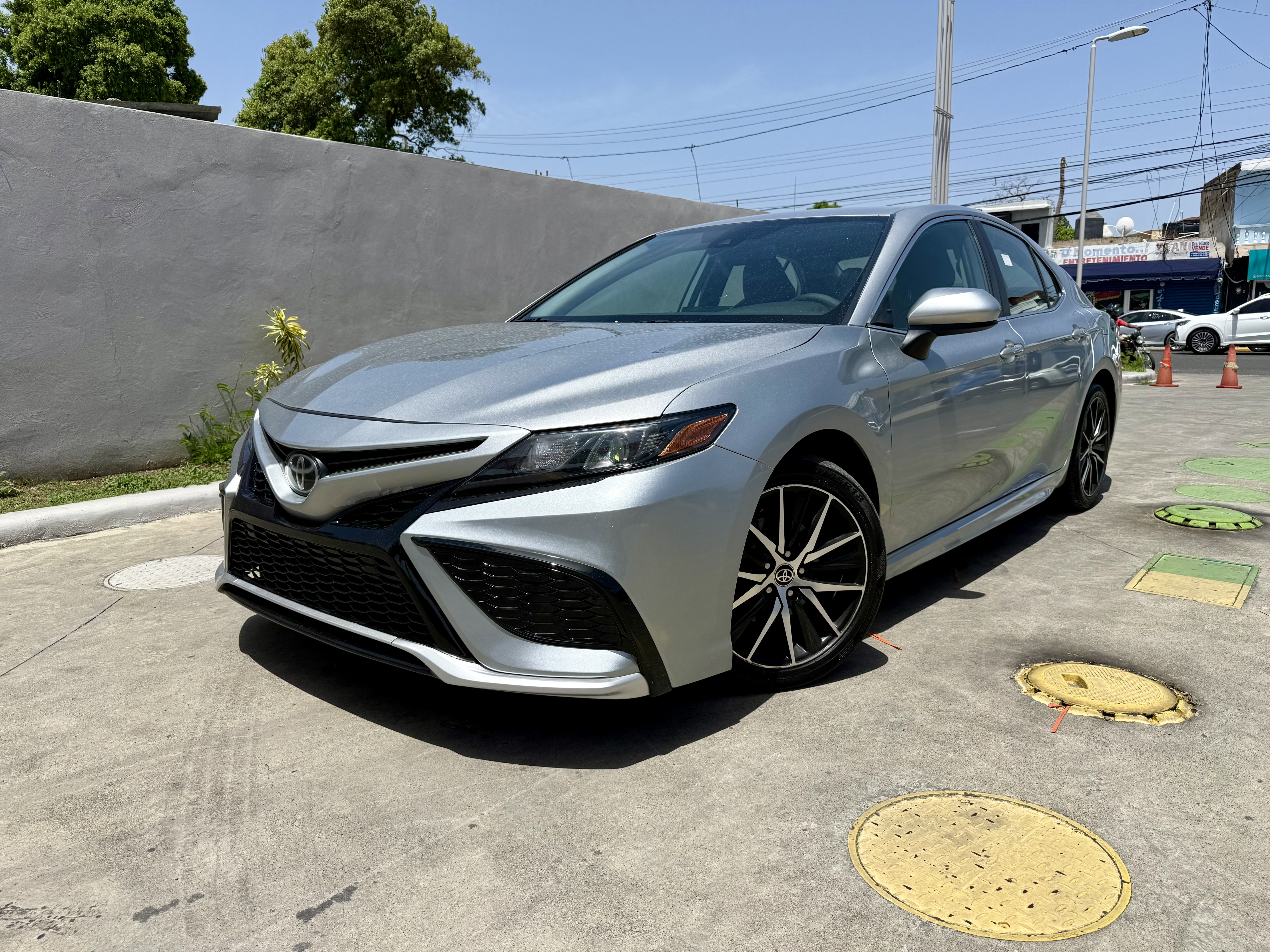 Toyota Camry SE