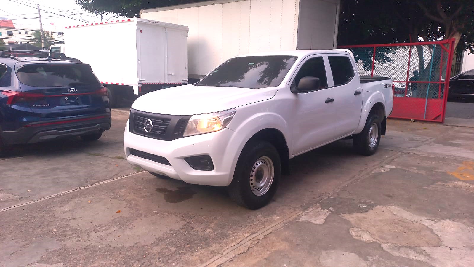 Nissan Frontier NP300