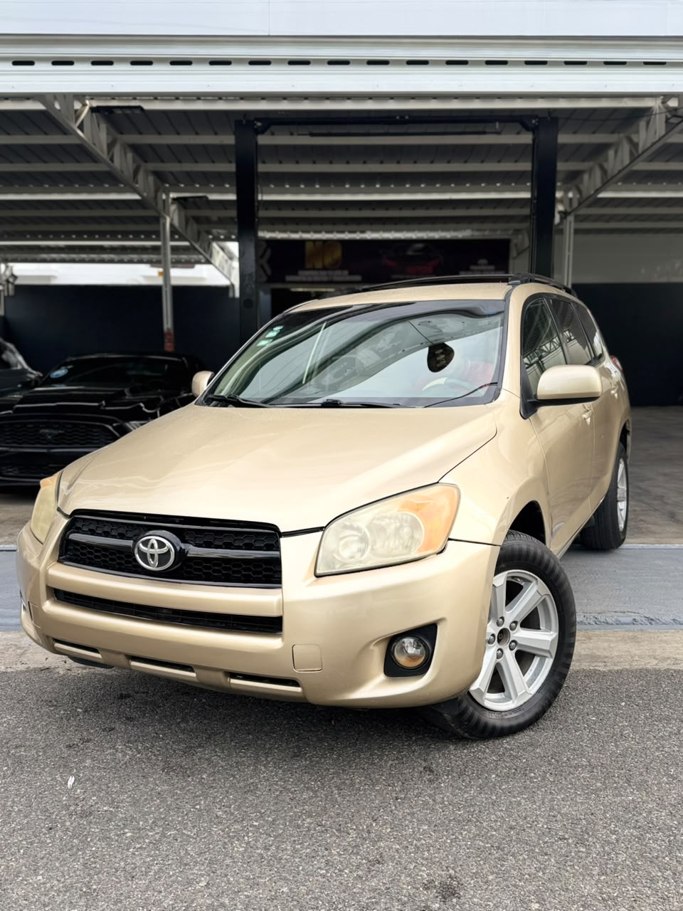 Toyota RAV4 Básico