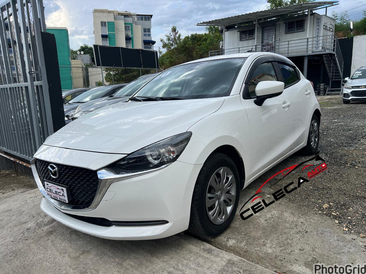 Mazda 2 Básico