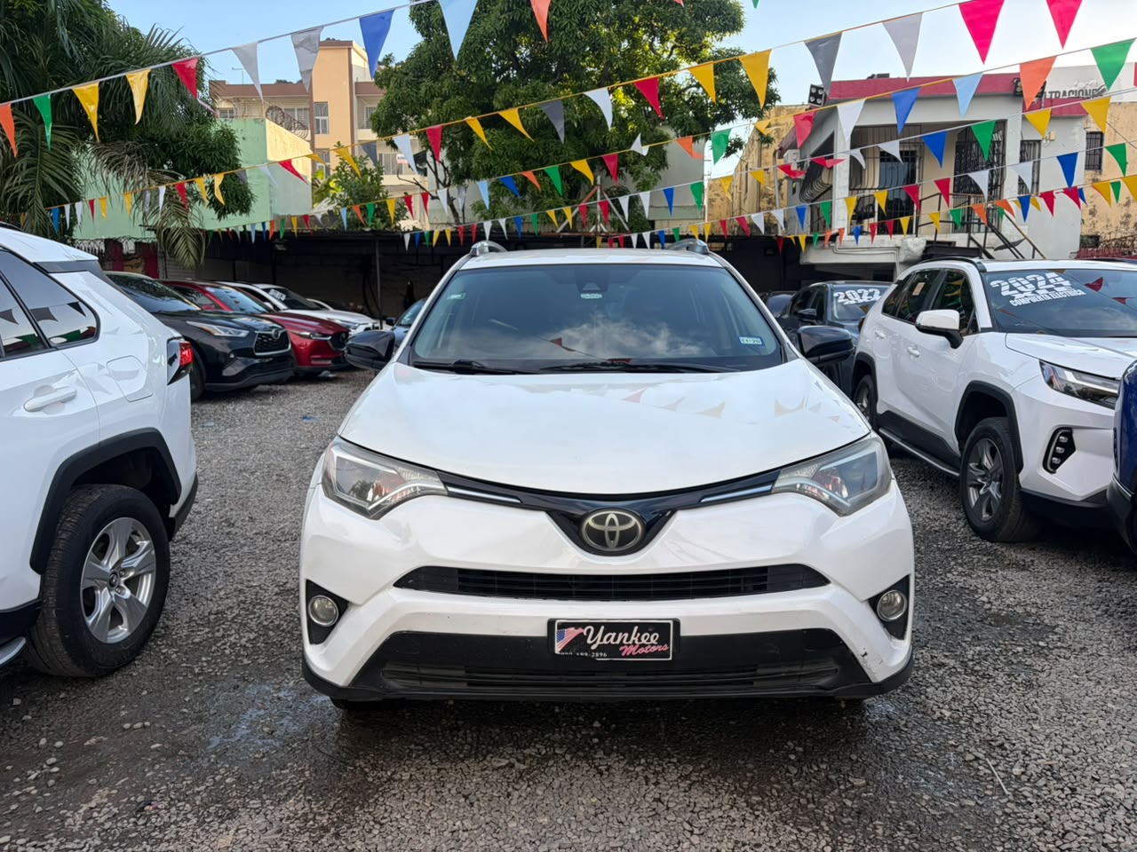 Toyota RAV4 LE
